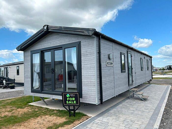 2 Bedroom Lodge For Sale In Bank Lane, Warton, Preston, PR4