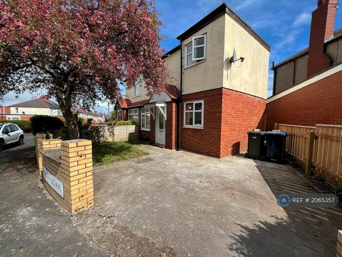 3 Bedroom Semi-Detached House To Rent In Fallowfield Avenue, Newcastle Upon Tyne, NE3