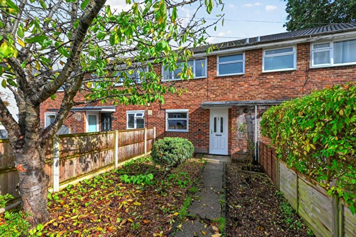 3 Bedroom Terraced House To Rent In Park Road, Farnborough, GU14