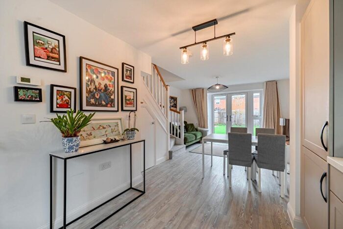 2 Bedroom Semi-Detached House For Sale In Chalk Dock Avenue, Bedhampton, PO9