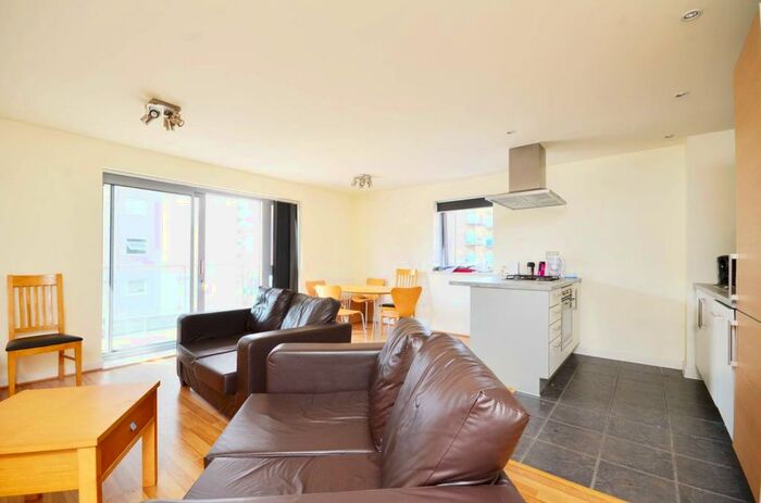 3 Bedroom Flat To Rent In Merchants Quarters, Bow, London, E3