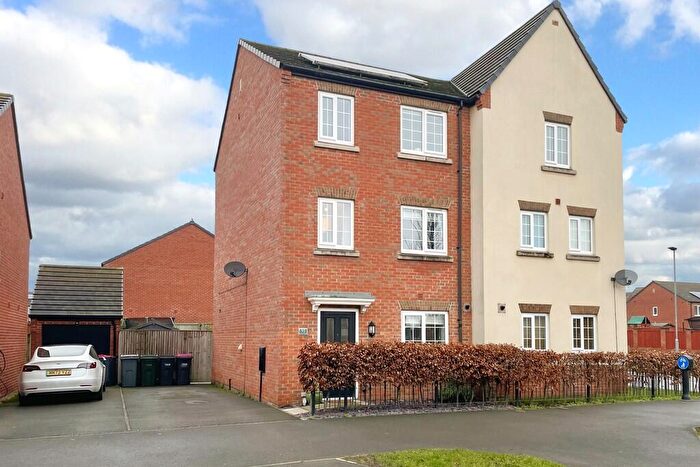 4 Bedroom Semi Detached House For Sale In Highfield Lane, Rotherham, S60