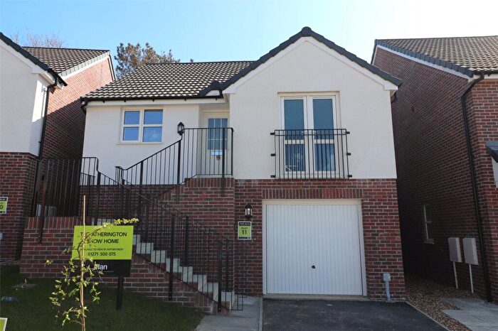 2 Bedroom Bungalow For Sale In The Shields, Ilfracombe, Devon, EX34