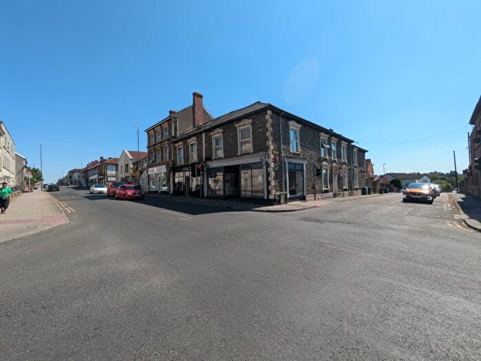 Detached House For Sale In Loft Space And Freehold, High Street, Staple Hill, Bristol, South Gloucestershire, BS16