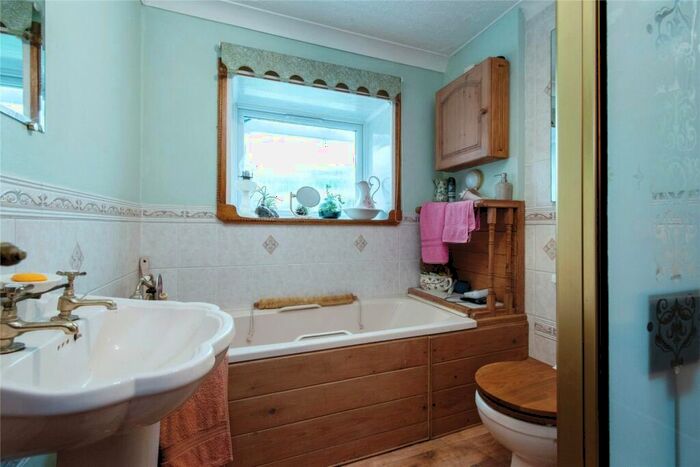 2 Bedroom Bungalow For Sale In Tanygroes, Cardigan, Ceredigion, SA43