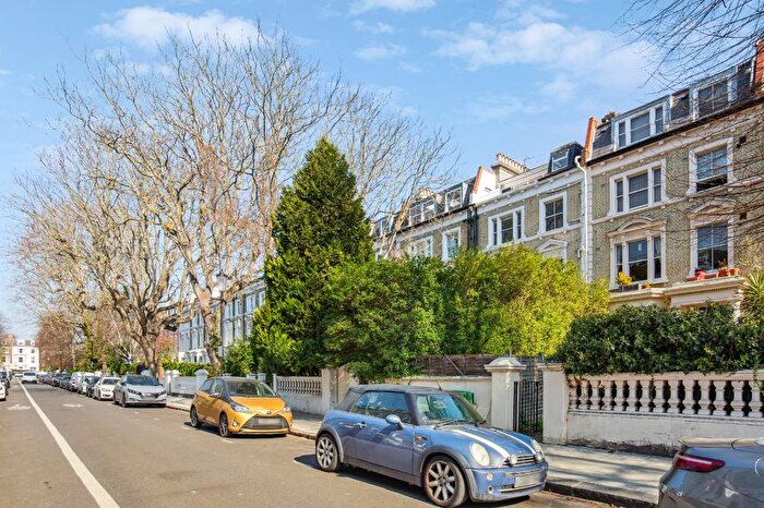 2 Bedroom Terraced House To Rent In Elsham Road, Holland Park, W14