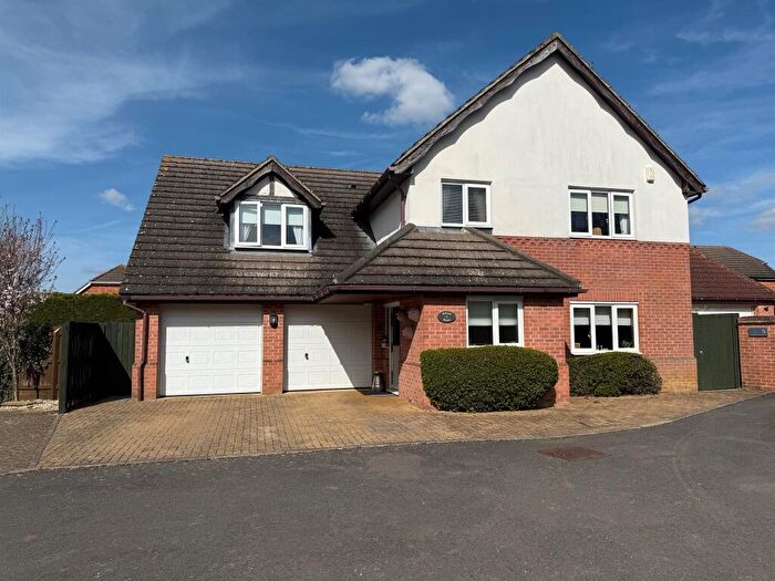 4 Bedroom Detached House For Sale In The Limes, Thrapston, Kettering, NN14