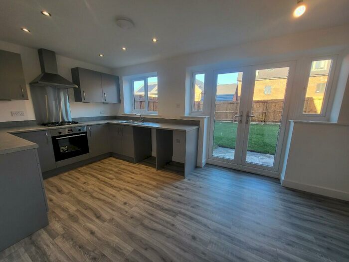 3 Bedroom Terraced House To Rent In Etford Close, Leyland, Lancashire, PR25