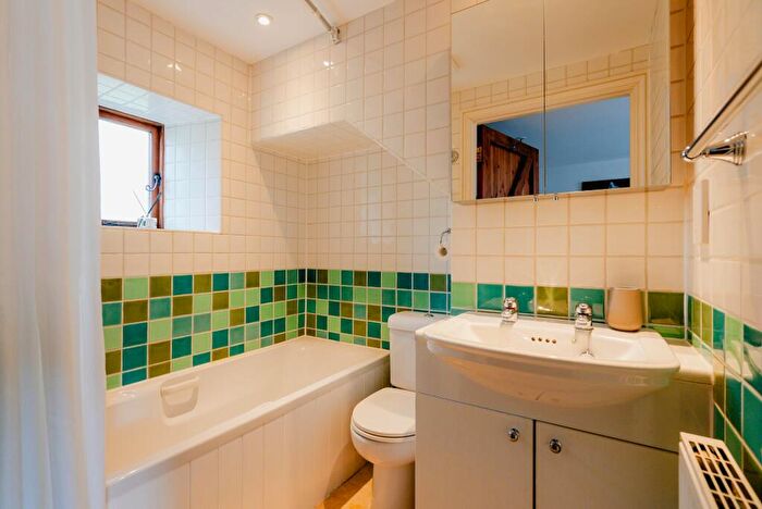 2 Bedroom Detached House To Rent In Bondleigh, North Tawton, EX20