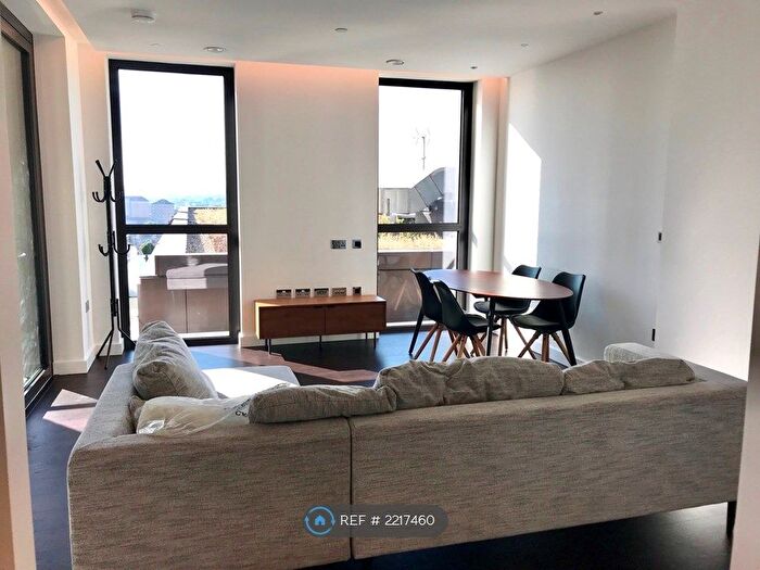 2 Bedroom Flat To Rent In Charles Clowes Walk, London, SW11