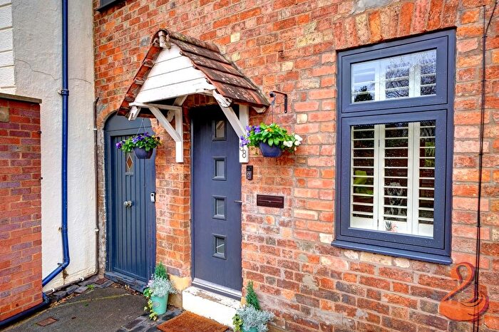 3 Bedroom Terraced House For Sale In Merstow Green, Evesham, WR11