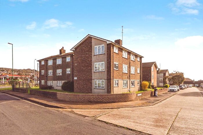 1 Bedroom Flat For Sale In Boundstone Close, Lancing, BN15