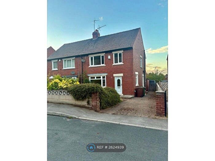 3 Bedroom Semi-Detached House To Rent In Oakfield Crescent, Knottingley, WF11