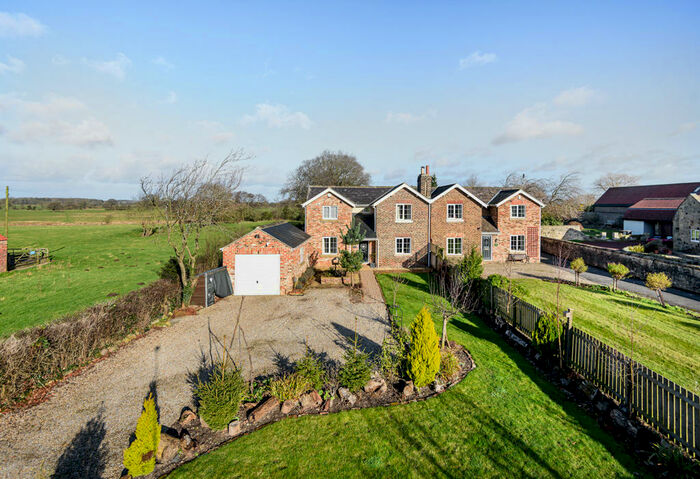 3 Bedroom Cottage For Sale In Main Street, Bickerton, Wetherby, LS22