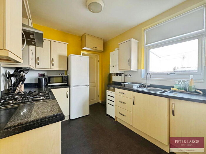 2 Bedroom Detached Bungalow For Sale In Eastville Avenue, Rhyl, Denbighshire, LL18