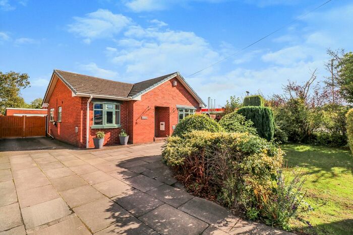 3 Bedroom Detached Bungalow For Sale In London Road, Coventry, CV3