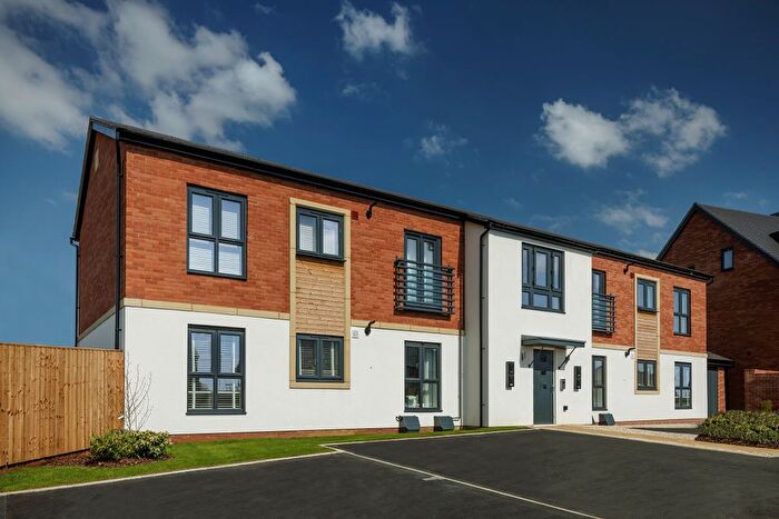 2 Bedroom Flat To Rent In Harrington Close, Northampton, NN5