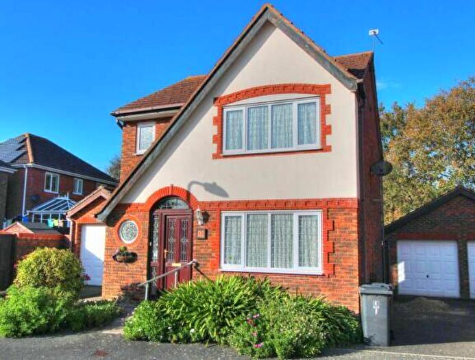 3 Bedroom Detached House To Rent In Tamar Close, Stone Cross, Pevensey, BN24