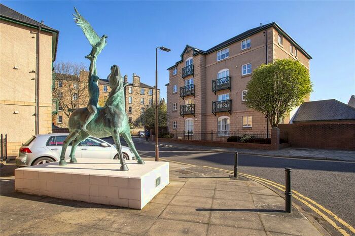 2 Bedroom Flat To Rent In Silvermills, Stockbridge, Edinburgh, EH3