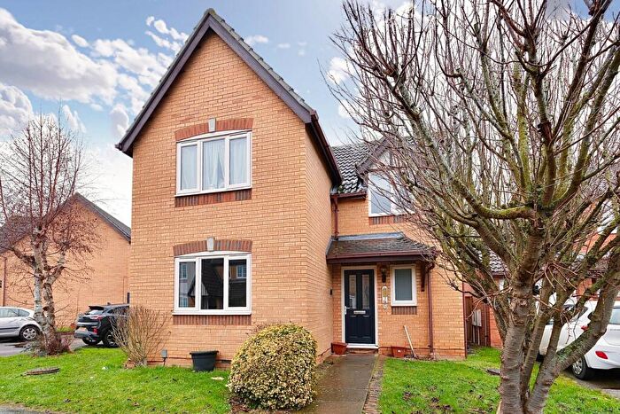 4 Bedroom Detached House For Sale In Merlin Close, Hartford, Huntingdon, PE29