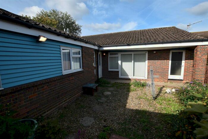 2 Bedroom Bungalow To Rent In Lincoln Close, St. Leonards-On-Sea, TN38