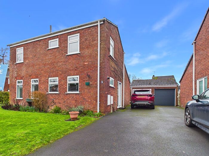 3 Bedroom Detached House For Sale In Duxmore Way, Dawley Bank, Telford, TF4