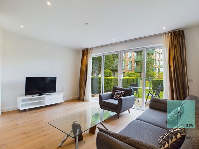 3 Bedroom Town House To Rent In Astell Road, London, SE3