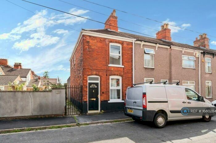 2 Bedroom End Of Terrace House To Rent In Lime Street, Grimsby, DN31