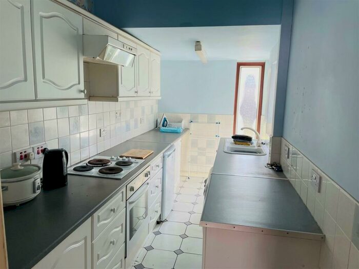 3 Bedroom End Of Terrace House For Sale In Burnaby Road, Radford