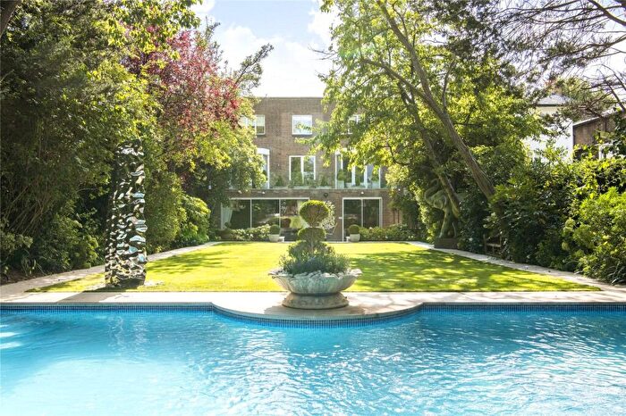 6 Bedroom Detached House To Rent In Hamilton Terrace, St John's Wood, London, NW8