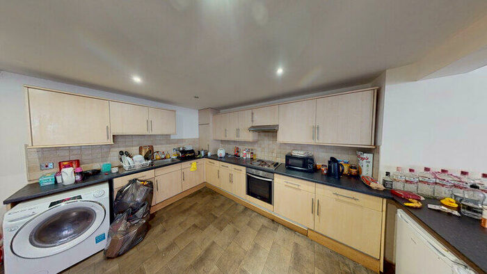 5 Bedroom Terraced House To Rent In Sackville Street, Woodhouse, Leeds, LS7