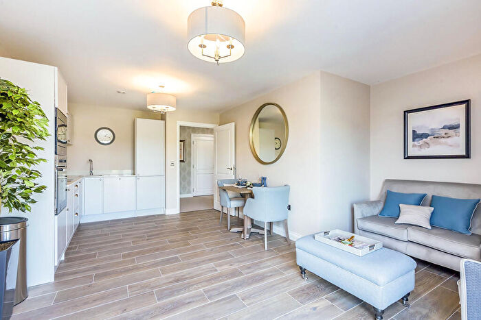 2 Bedroom Apartment For Sale In Melton Road, Leicester, LE4