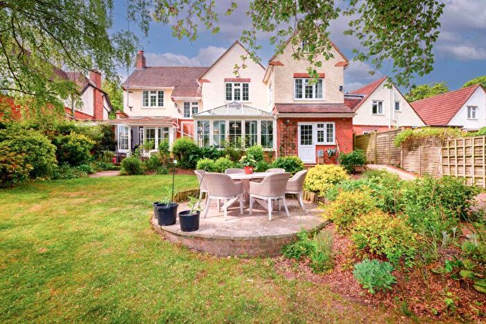 5 Bedroom Detached House For Sale In Kidmore Road, Caversham Heights, RG4