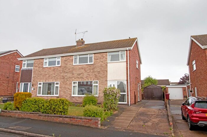 3 Bedroom Semi-Detached House For Sale In Emmanuel Drive, Bottesford, Scunthorpe, DN16