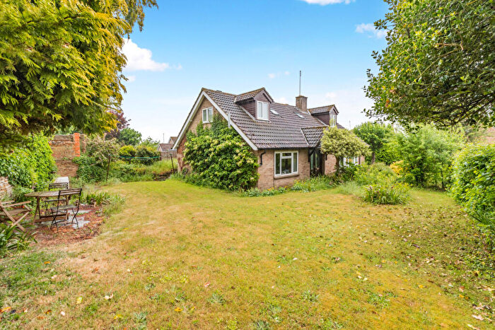 4 Bedroom Detached House For Sale In Rectory Lane Walgrave, Northampton, NN6