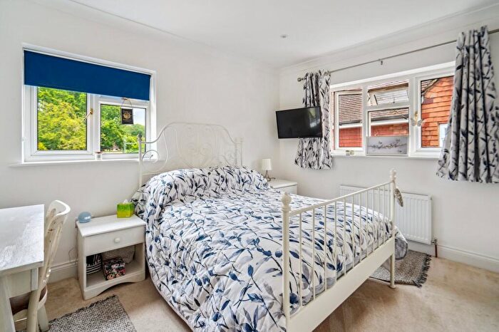 4 Bedroom Detached House For Sale In Mayflower Way, Farnham Common, SL2