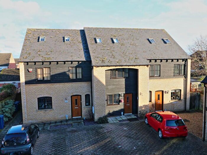 3 Bedroom Town House For Sale In Rosamund Mews, Eaton Ford, St Neots, PE19