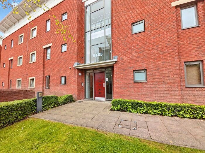 2 Bedroom Flat To Rent In Albion Street, Wolverhampton, West Midlands, WV1