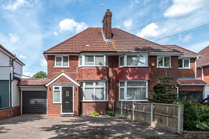 3 Bedroom Semi-Detached House For Sale In Wychall Road, Birmingham, West Midlands, B31