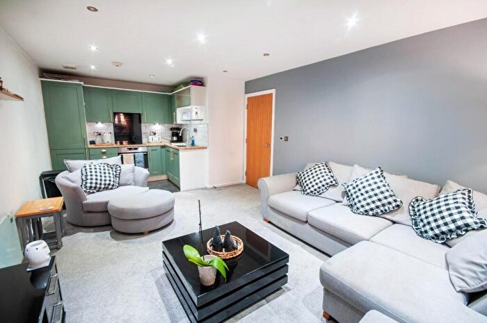 1 Bedroom Flat For Sale In Fletcher Court, Radcliffe, Manchester, M26