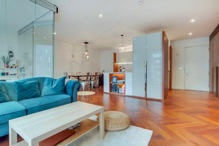 2 Bedroom Flat To Rent In Capital Building, Embassy Gardens, Nine Elms, London, SW11