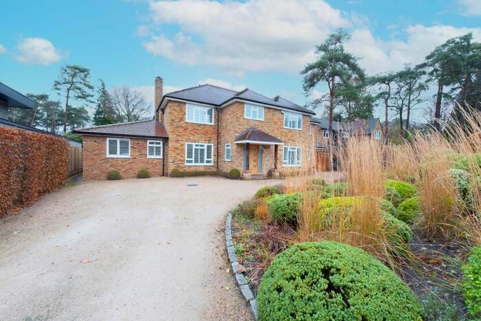 5 Bedroom Detached House To Rent In Kingsley Avenue, Camberley GU15