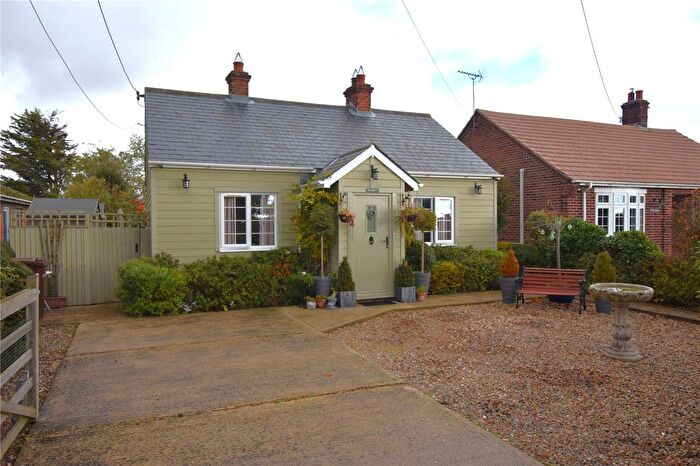 2 Bedroom Bungalow For Sale In Bradfield Road, Wix, Manningtree, Essex, CO11