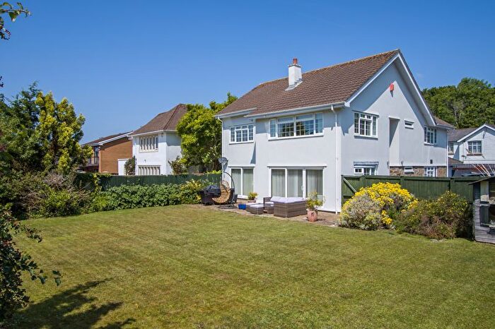 4 Bedroom Detached House For Sale In Swanbridge Road, Sully, CF64