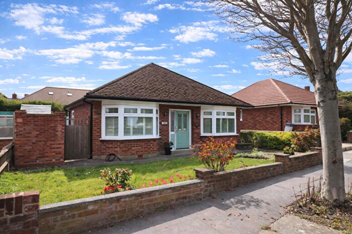 3 Bedroom Detached Bungalow For Sale In Avalon Road, Orpington, BR6
