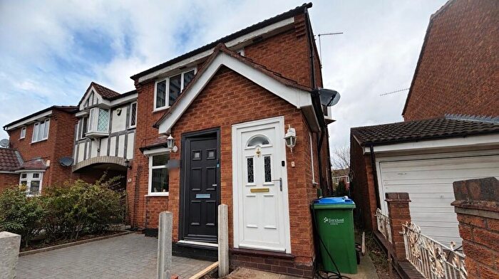 2 Bedroom Maisonette To Rent In Taylors Lane, West Bromwich, B71