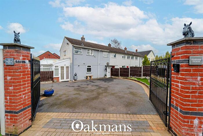 3 Bedroom End Of Terrace House To Rent In Primrose Hill, Birmingham, B38