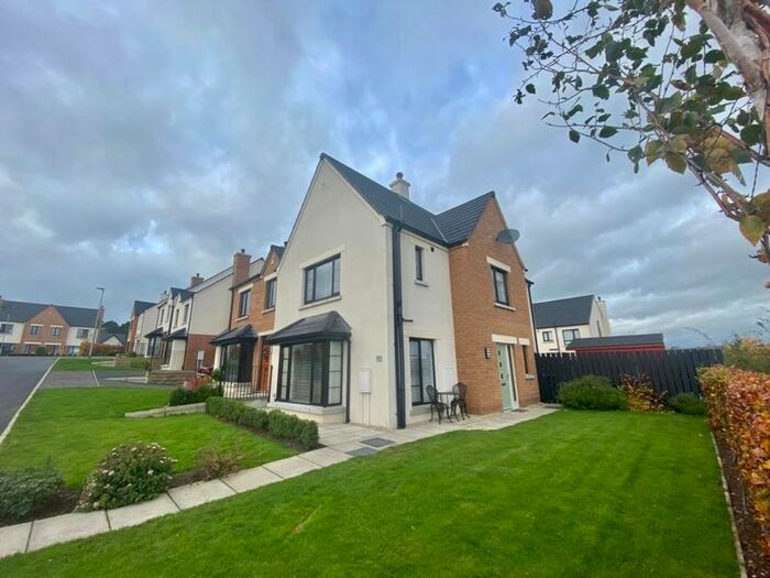 3 Bedroom Semi-Detached House For Sale In Hillcrest Heights, Bessbrook, Newry, BT35