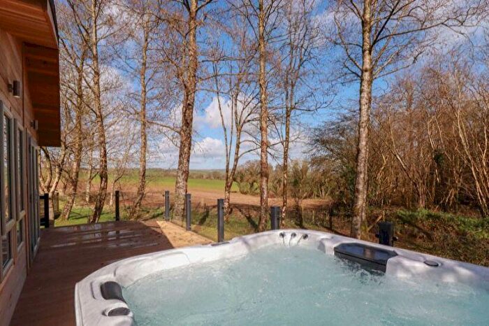 4 Bedroom Lodge For Sale In Southern Halt, Dobwalls, Liskeard, Cornwall, PL14