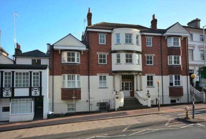 1 Bedroom Flat To Rent In The Rear, Pantiles, Tunbridge Wells, TN2